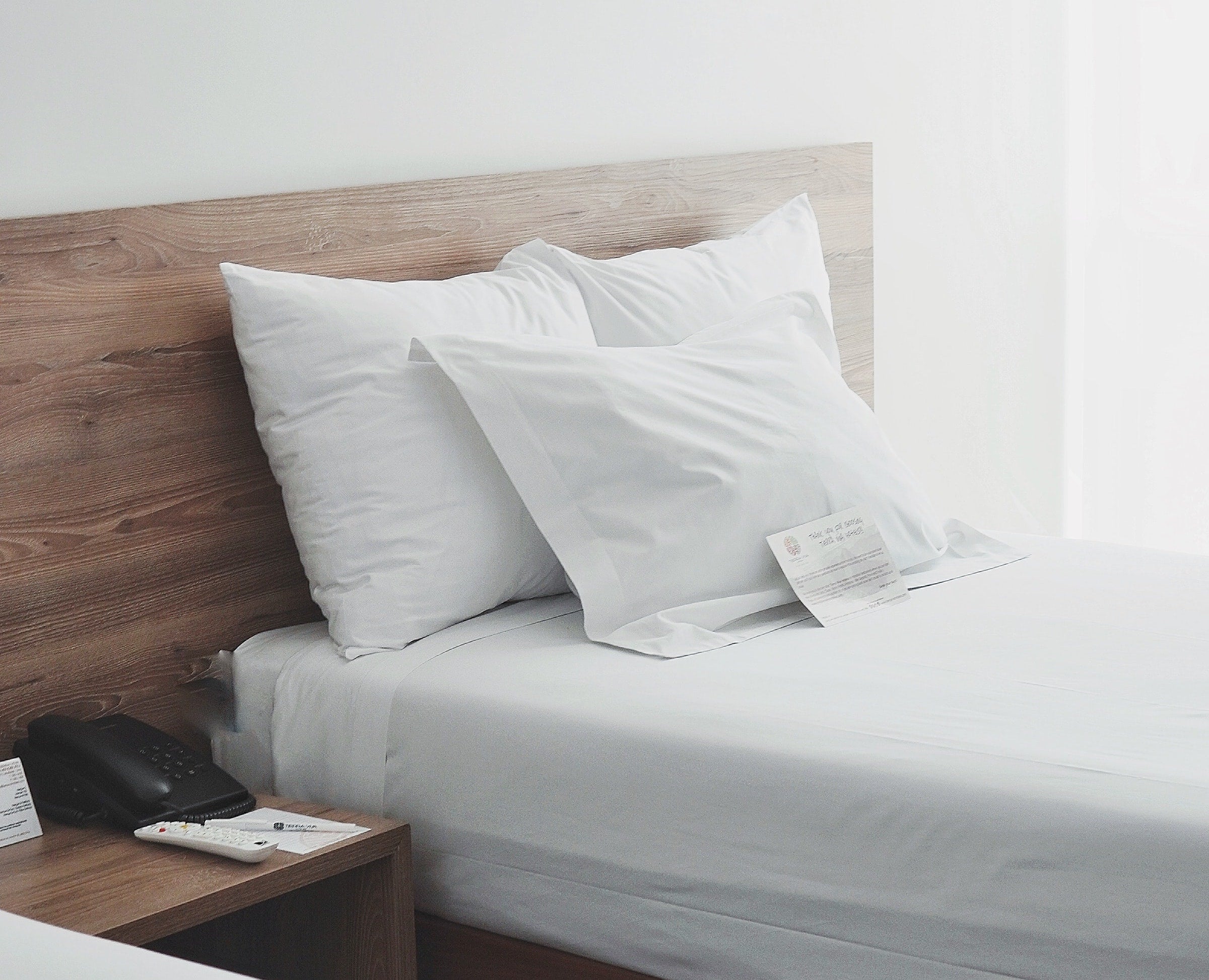 おすすめの冷感敷きパッド10選!適切な選び方やお手入れ方法についても解説します