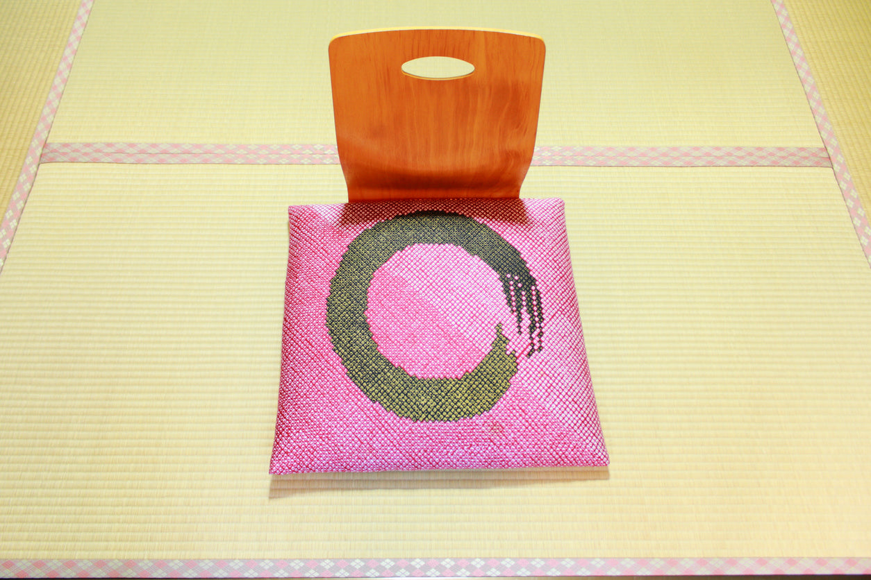 おしゃれな座布団で人気なものは? 用途別に人気の座布団をご紹介します