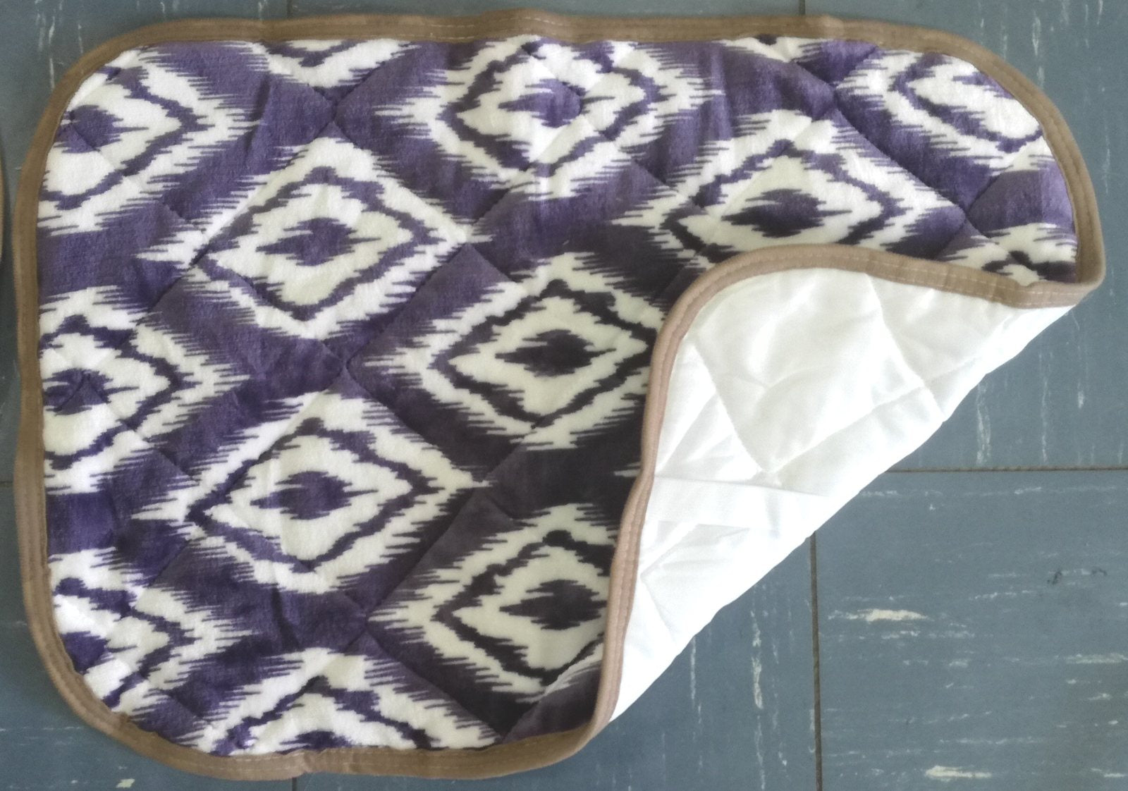 枕パッド 冬用 43×63cm 幾何学柄 紫 起毛マイクロファイバー