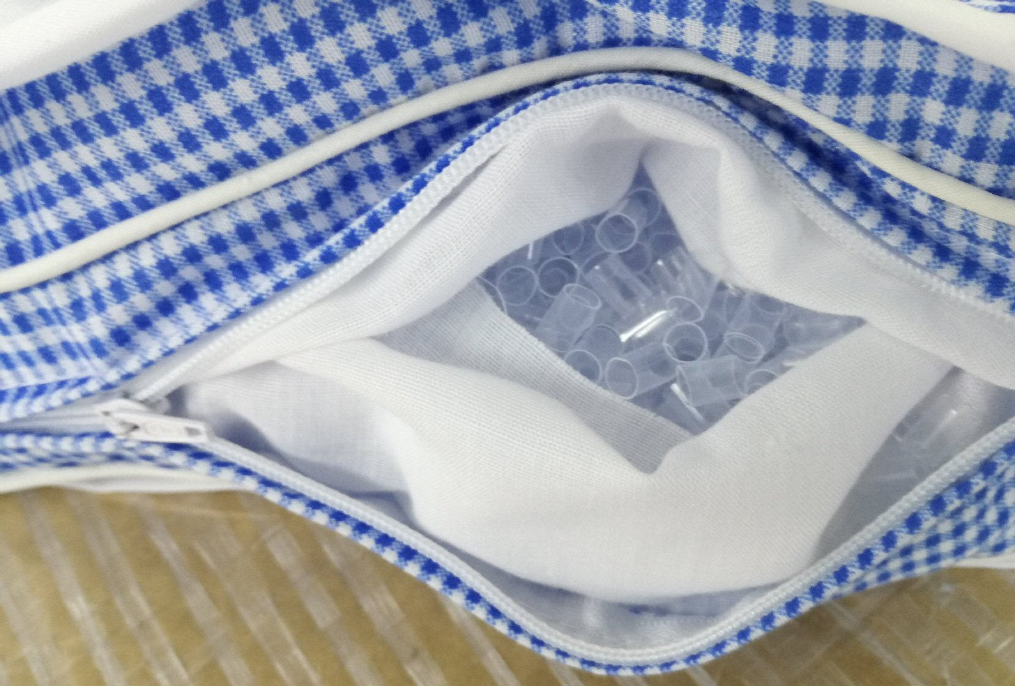 ソフトパイプ枕 カバー付き 30×50cm 《低め》3層式 ウエーブ型頸椎安定 通気性◎ 高さ調節可（ホワイト/ブルー ）